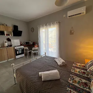 https://aggelilis-studio.kefaloniahotels.net