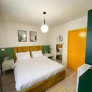 https://three-doors-apartments-papaya-1-bedroom-apartment.albaniahotels.org